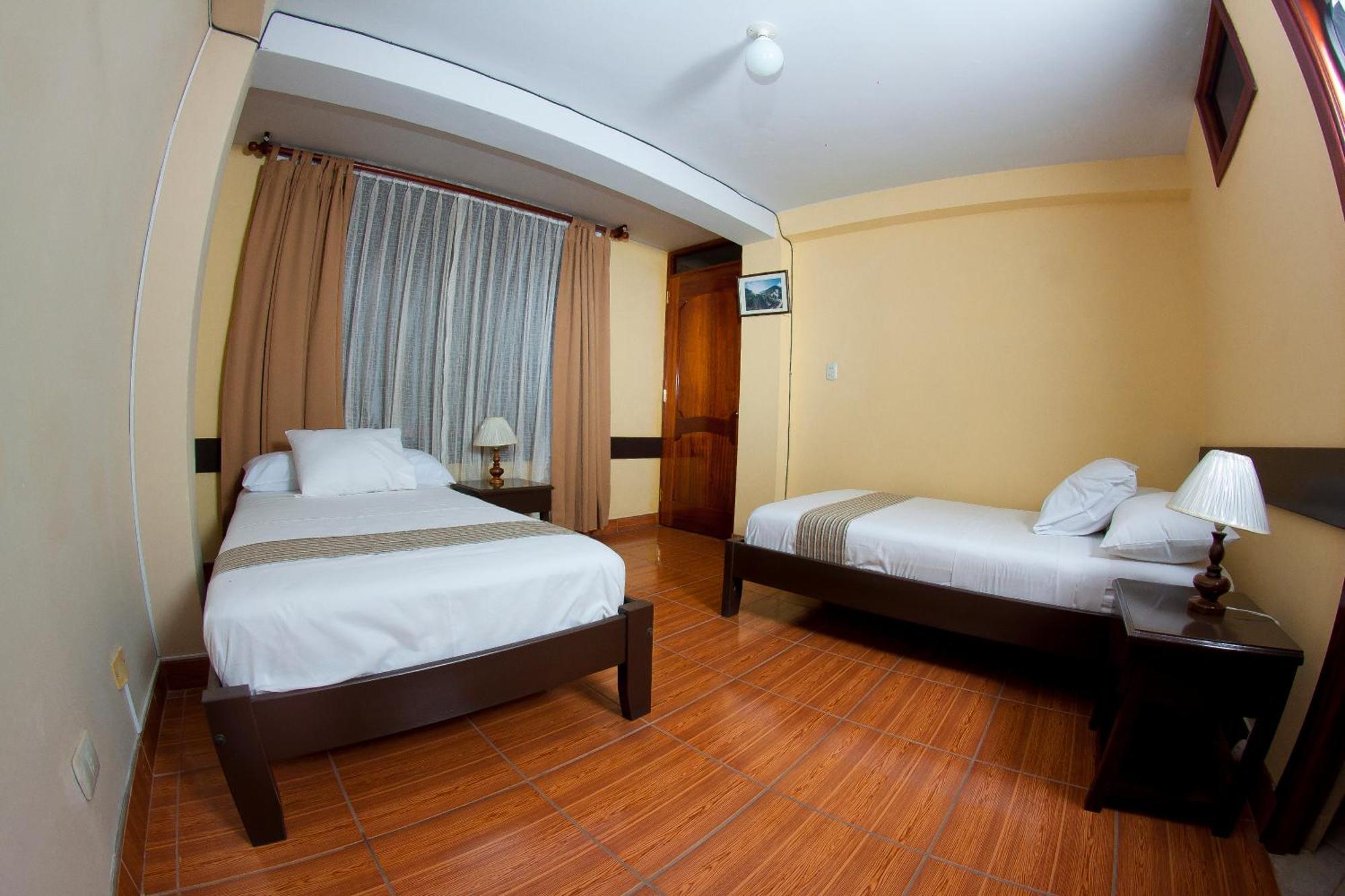 Yucay Plaza Inn Zimmer foto